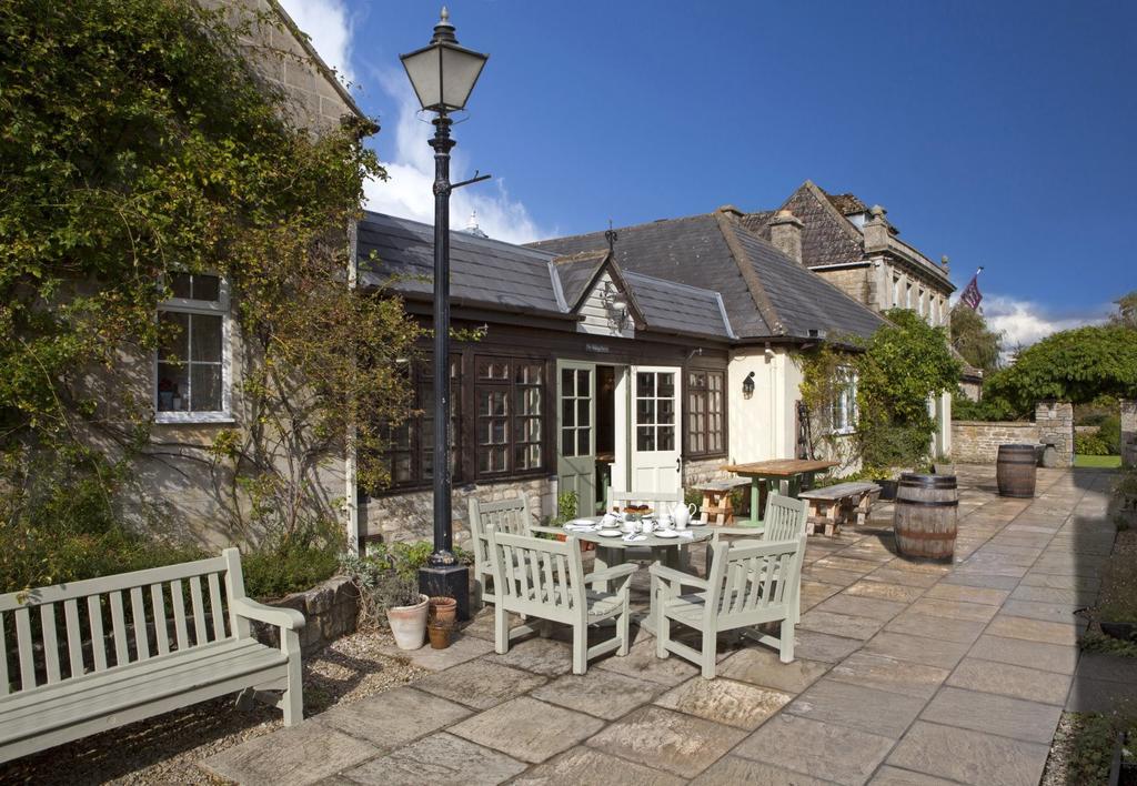 The Moonraker Hotel Bradford-On-Avon Exterior photo