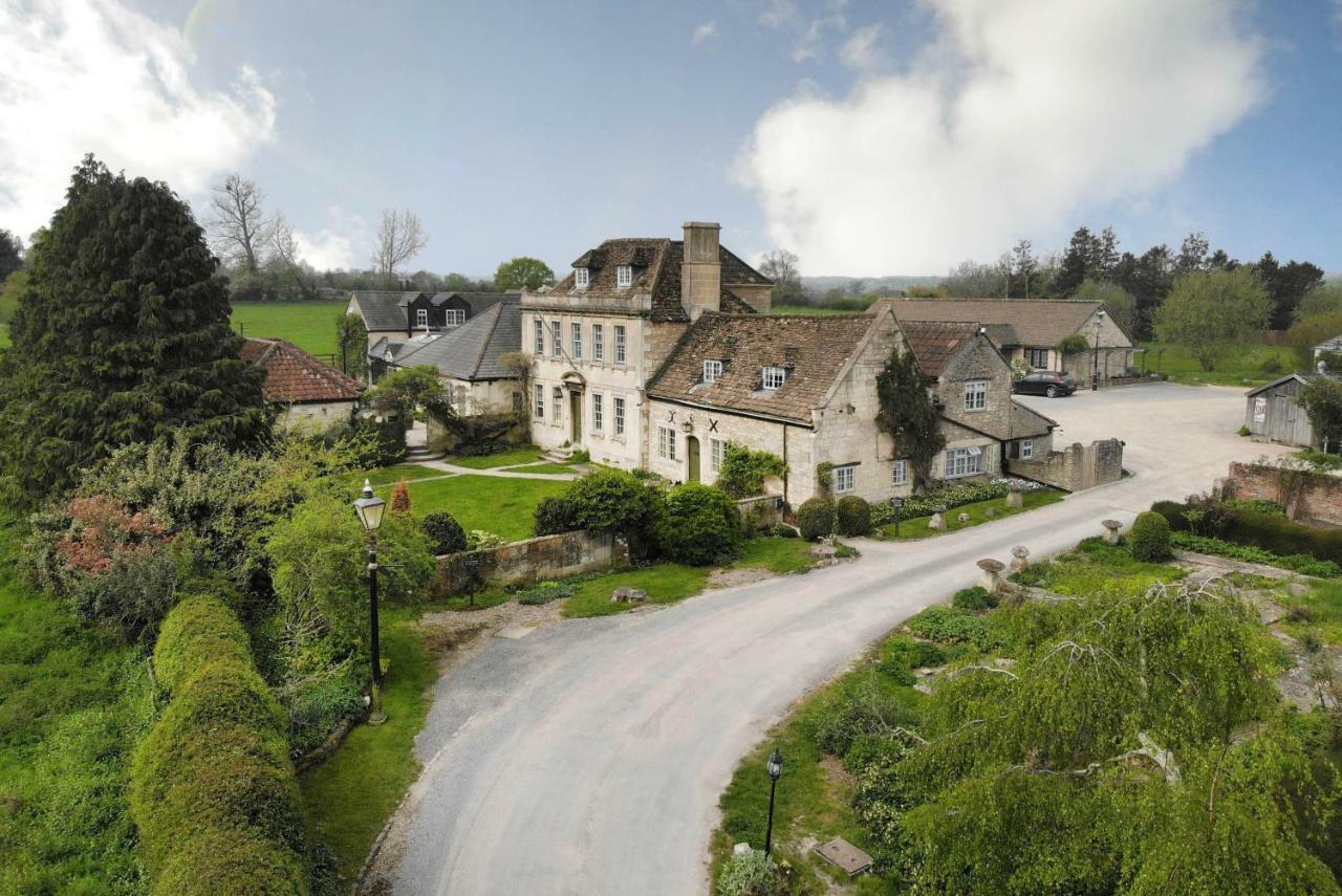 The Moonraker Hotel Bradford-On-Avon Exterior photo