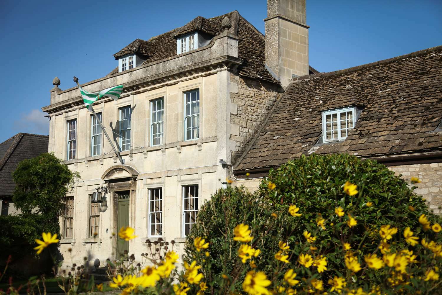 The Moonraker Hotel Bradford-On-Avon Exterior photo