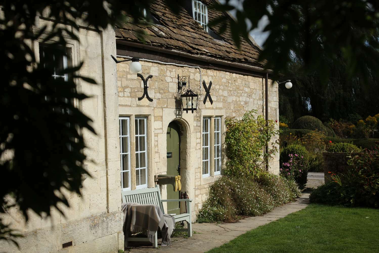 The Moonraker Hotel Bradford-On-Avon Exterior photo